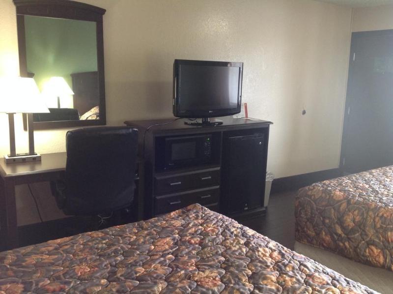 Super 8 By Wyndham Austin University/Downtown Area Extérieur photo