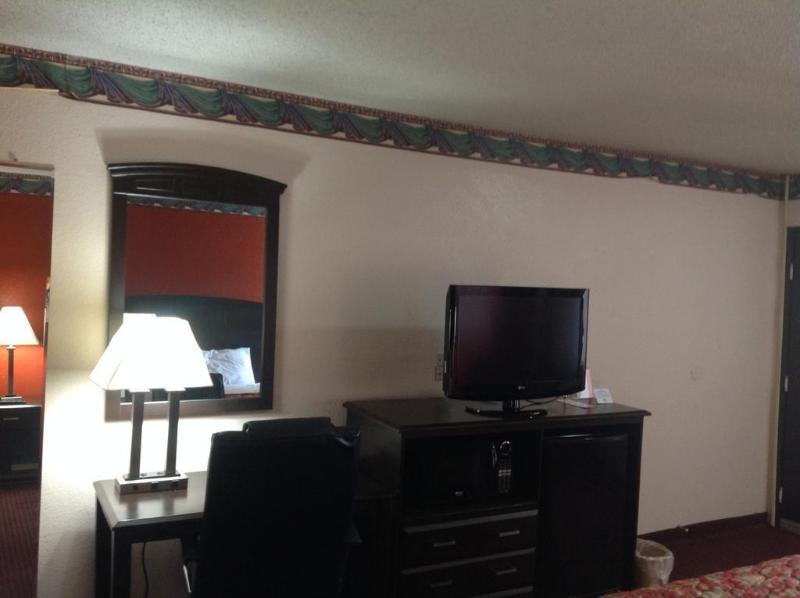 Super 8 By Wyndham Austin University/Downtown Area Extérieur photo