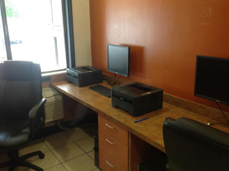 Super 8 By Wyndham Austin University/Downtown Area Extérieur photo