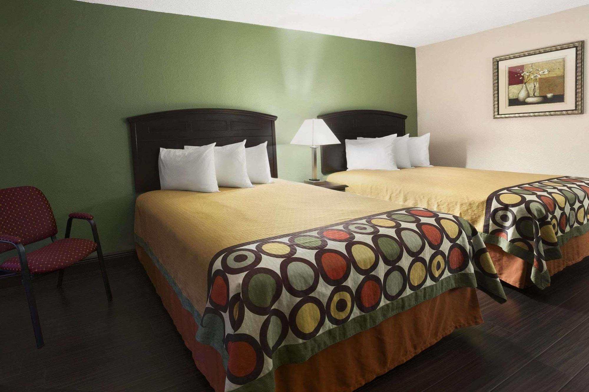 Super 8 By Wyndham Austin University/Downtown Area Extérieur photo